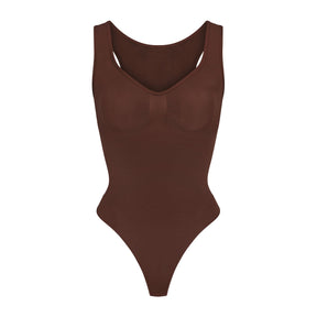 SEAMLESS SCULPT SCOOP NECK THONG BODYSUIT | COCOA