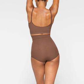 SHEER SEAMLESS BRALETTE | JASPER