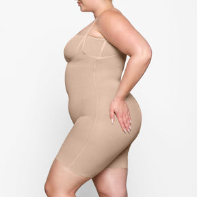 SHEER SCULPT OPEN BUST BODYSUIT | CLAY