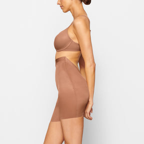 SIMPLY BARE LOW BACK SHORT | SIENNA