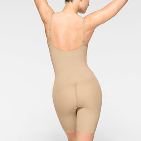 SHEER SEAMLESS MID THIGH BODYSUIT | CLAY