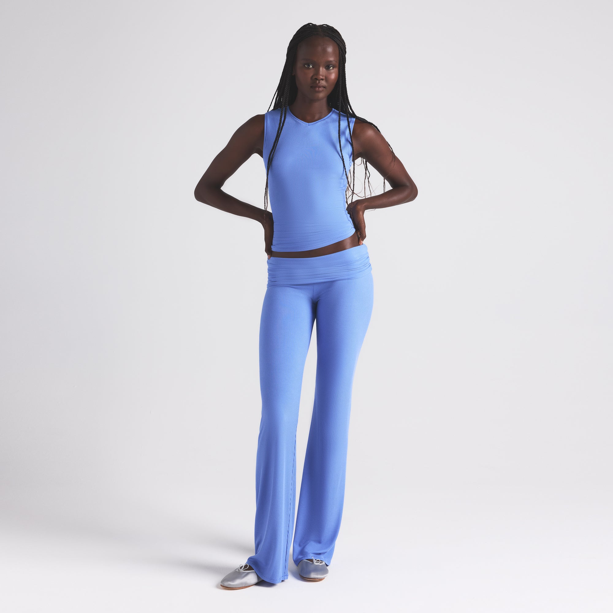 SOFT LOUNGE V NECK TANK | CIELO