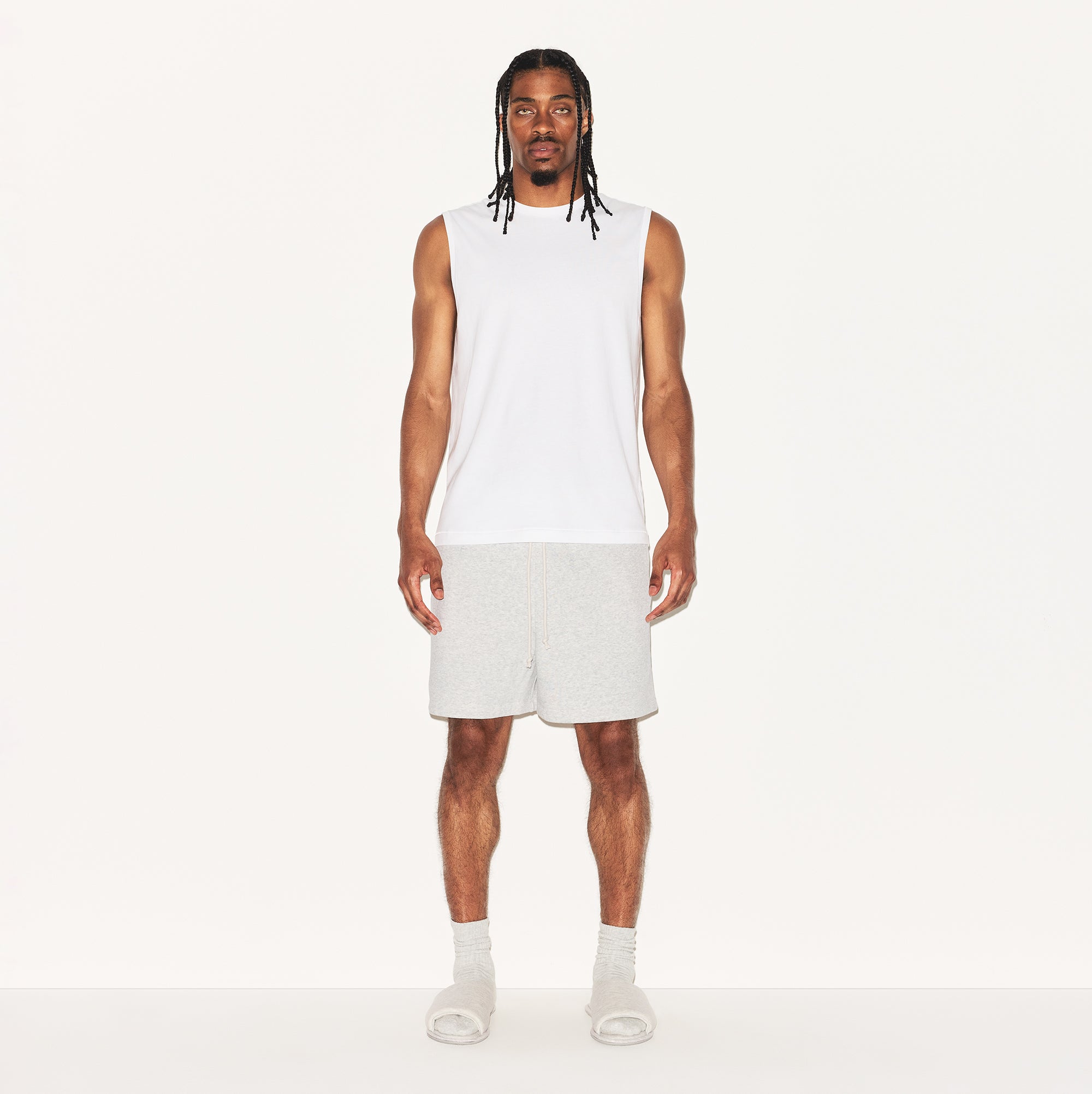 SKIMS COTTON MENS RELAXED SLEEVELESS SHIRT | CHALK