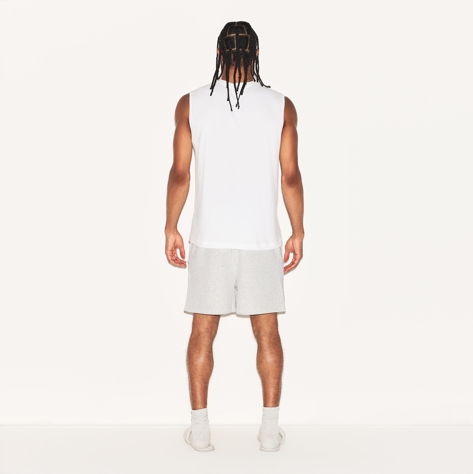 SKIMS COTTON MENS RELAXED SLEEVELESS SHIRT | CHALK