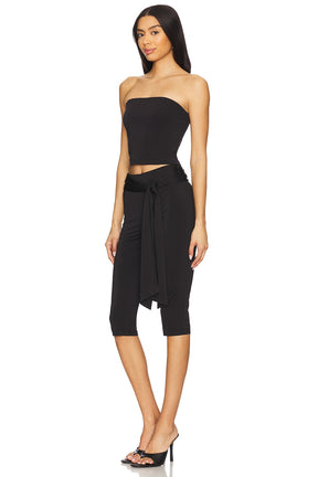 superdown Asher Capri Set in Black