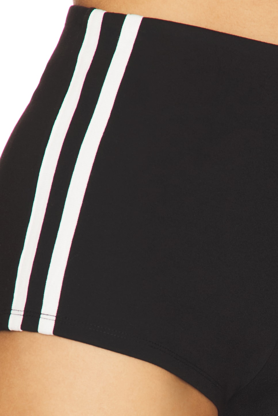 superdown Lucy Short in Black