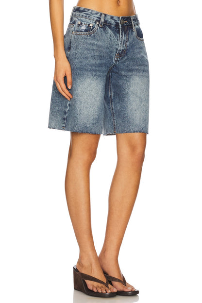 superdown Teresa Short in Mid Blue Wash
