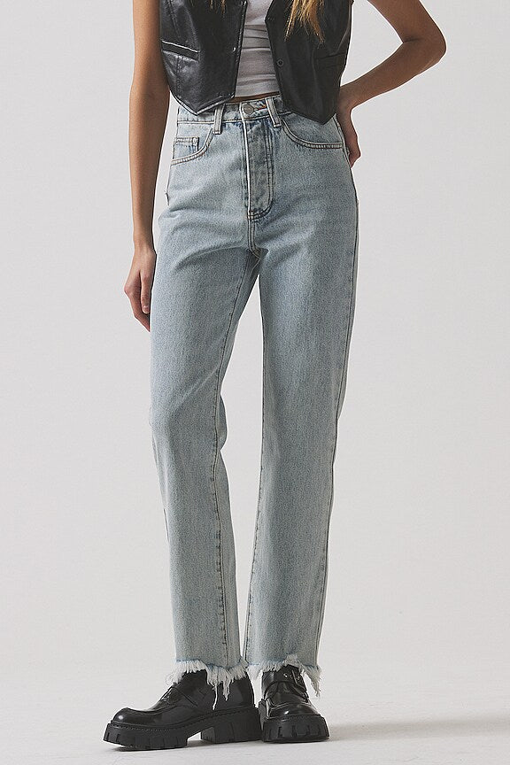 superdown Marilyn Denim Jean in Light Blue Wash