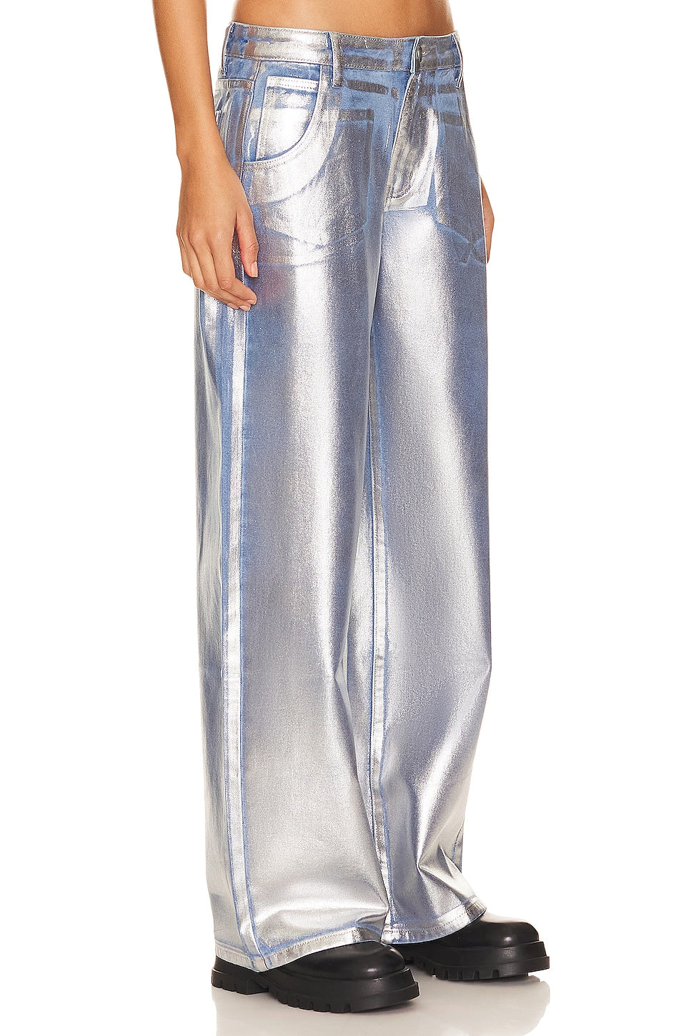superdown Aisha Jean in Metallic Silver