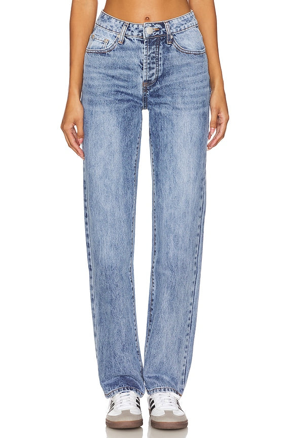 superdown Lanie Jean in Mid Blue Wash