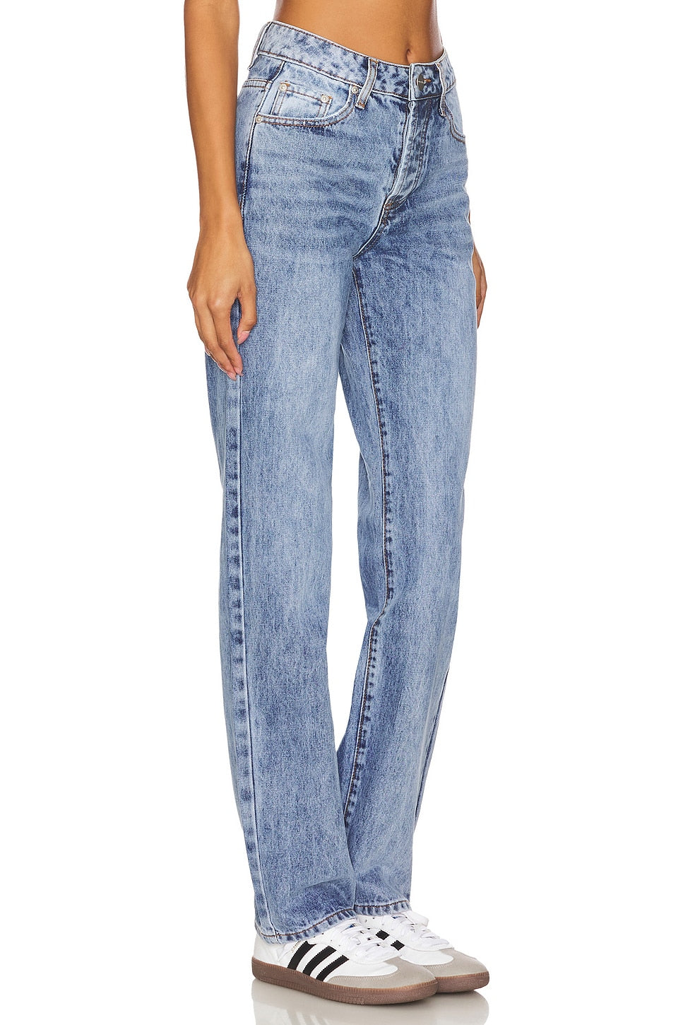 superdown Lanie Jean in Mid Blue Wash
