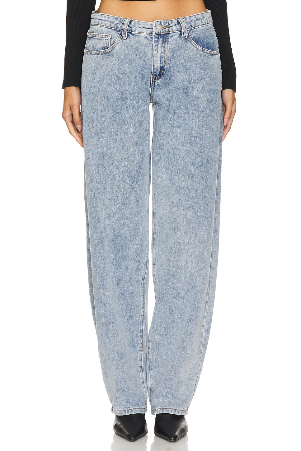 superdown Roxanna Horseshoe Jean in Light Blue Wash