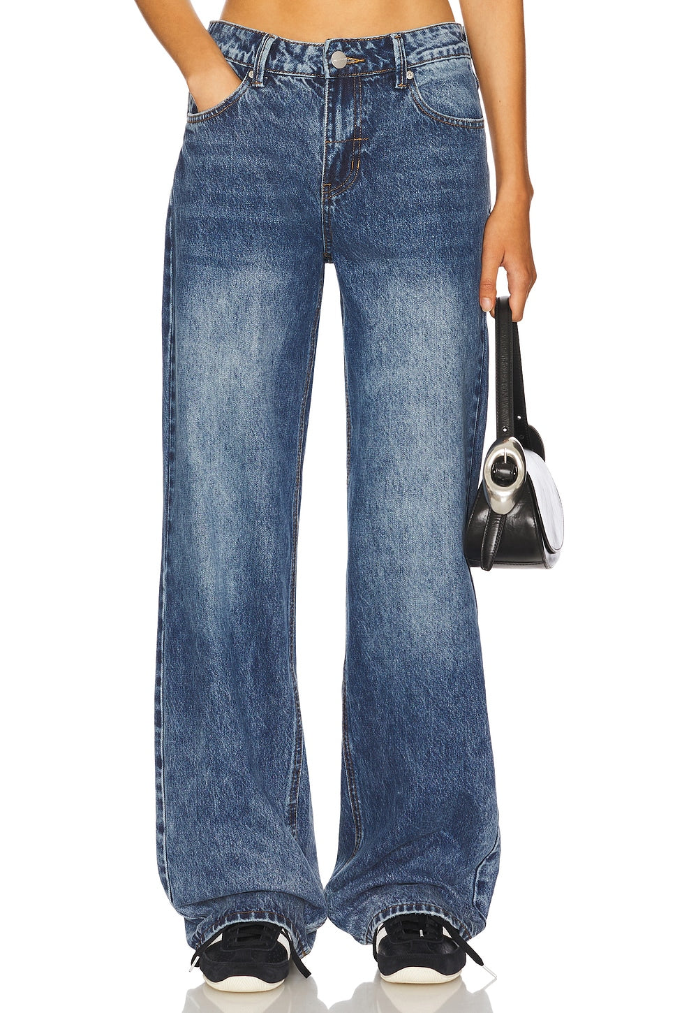 superdown Idalia Jean in Dark Wash