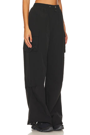 superdown Josie Parachute Pant in Black