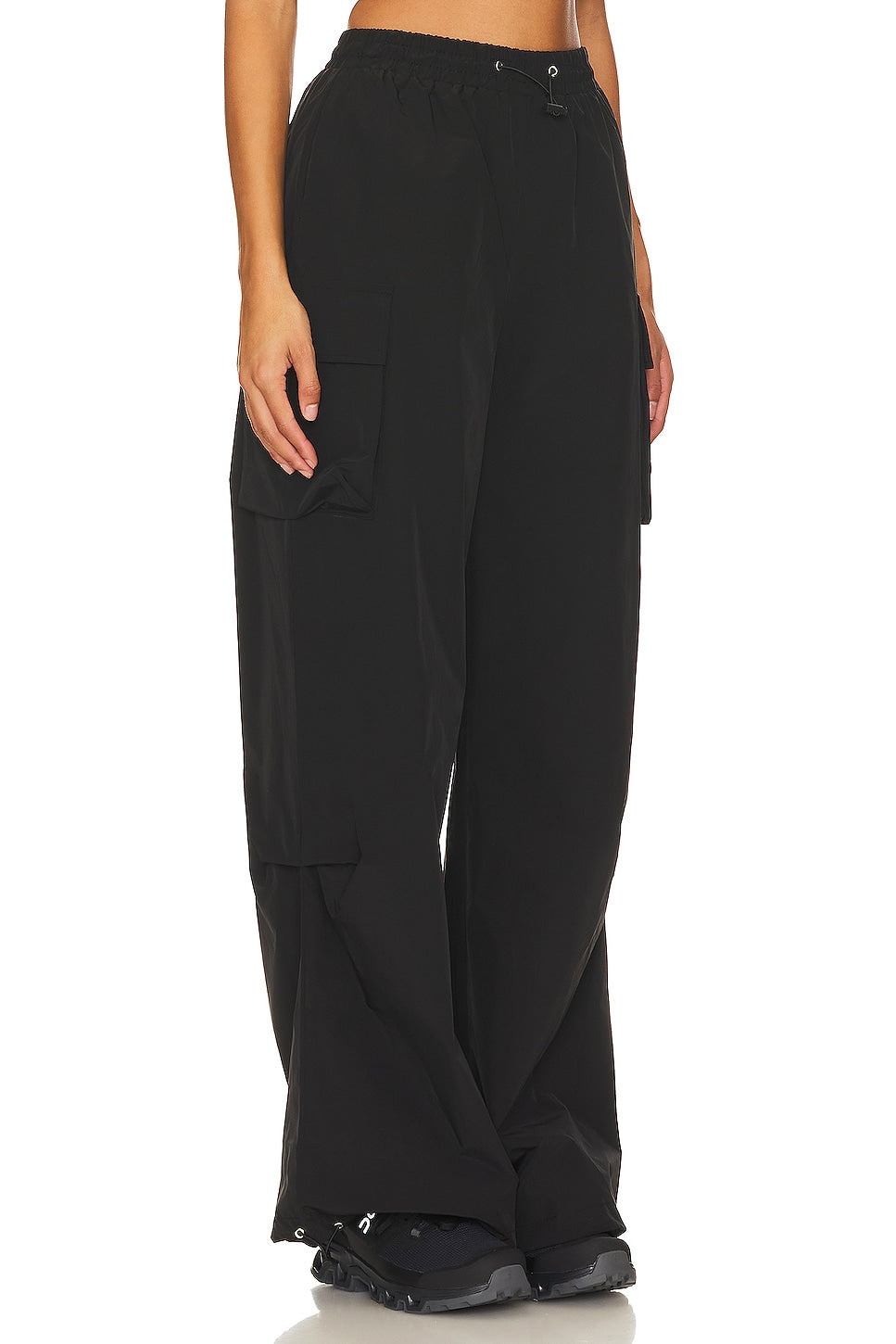 superdown Josie Parachute Pant in Black
