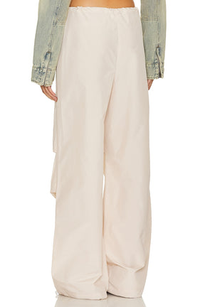 superdown Ayla Parachute Pant in Beige