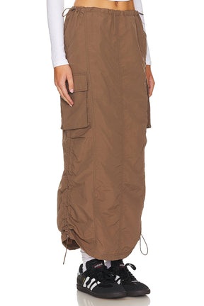superdown Ezra Maxi Cargo Skirt in Mocha