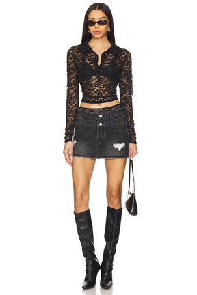 superdown Courtney Micro Mini Skirt in Washed Black