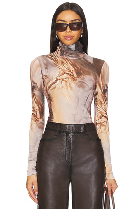 superdown Kaia Top in Brown Multi