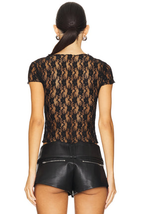 superdown Cely Baby Tee in Black