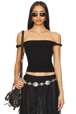 superdown Analiza Off The Shoulder Top in Black