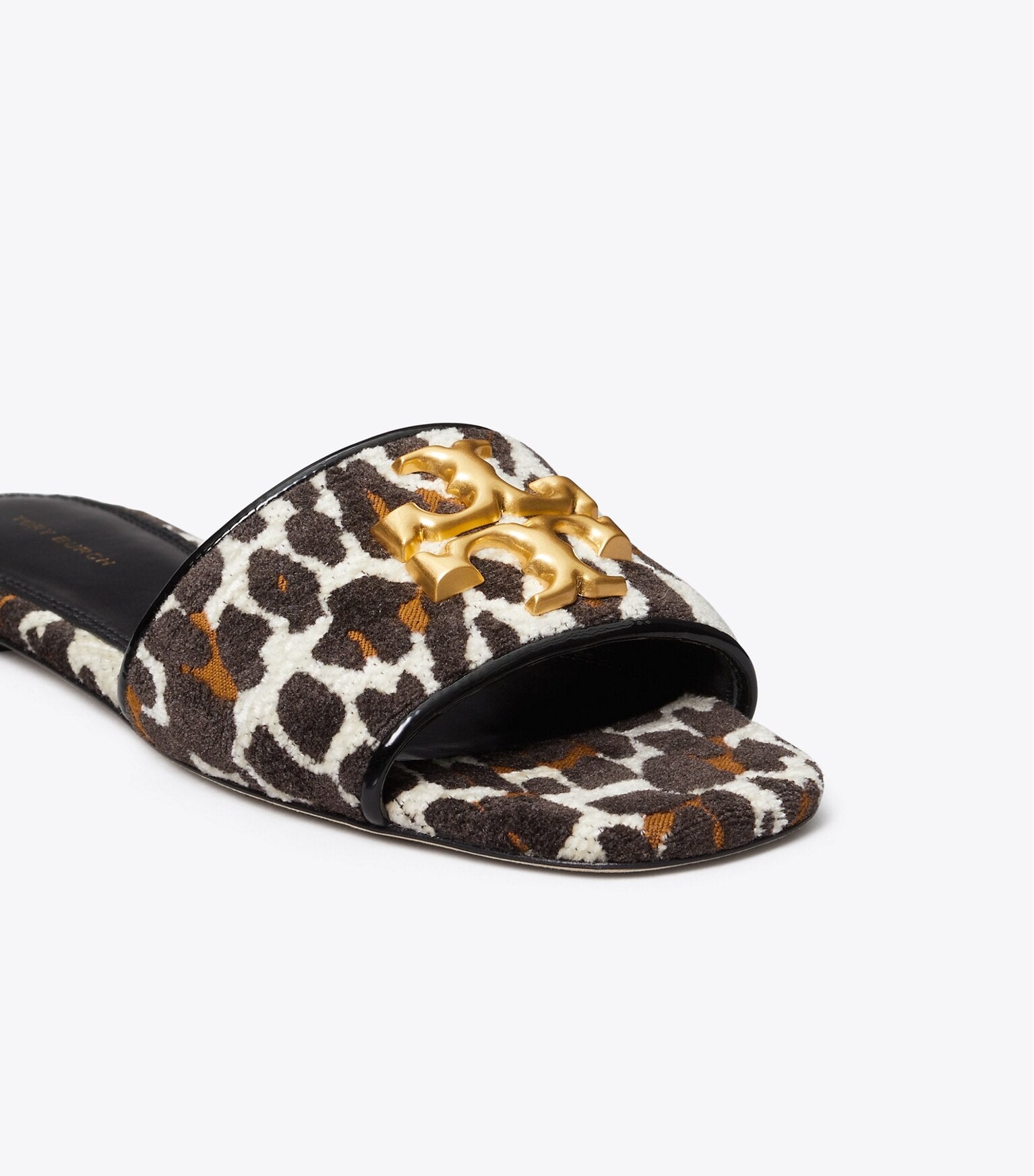 Online Exclusive: Eleanor Slide