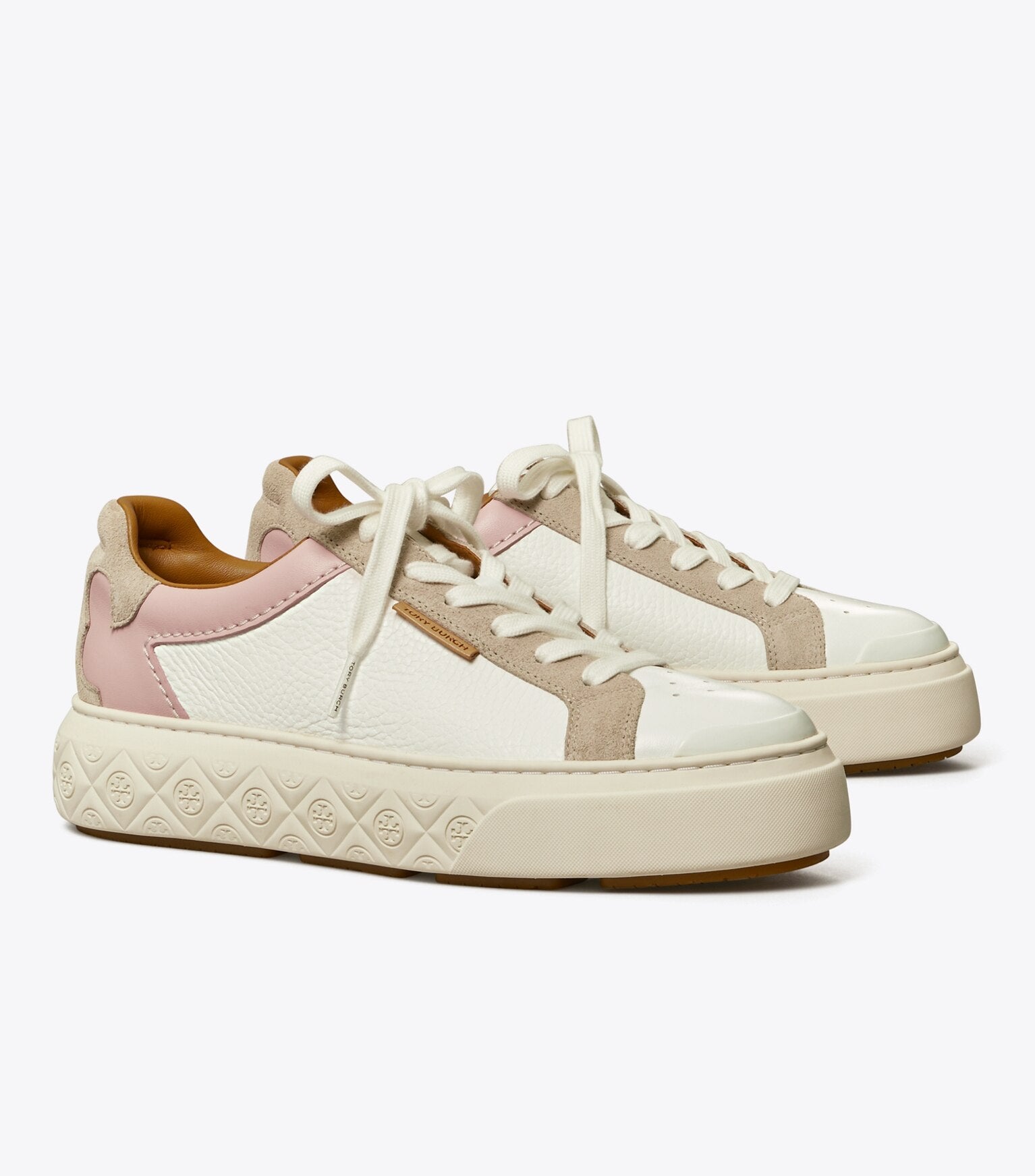 Ladybug Sneaker — Part 1