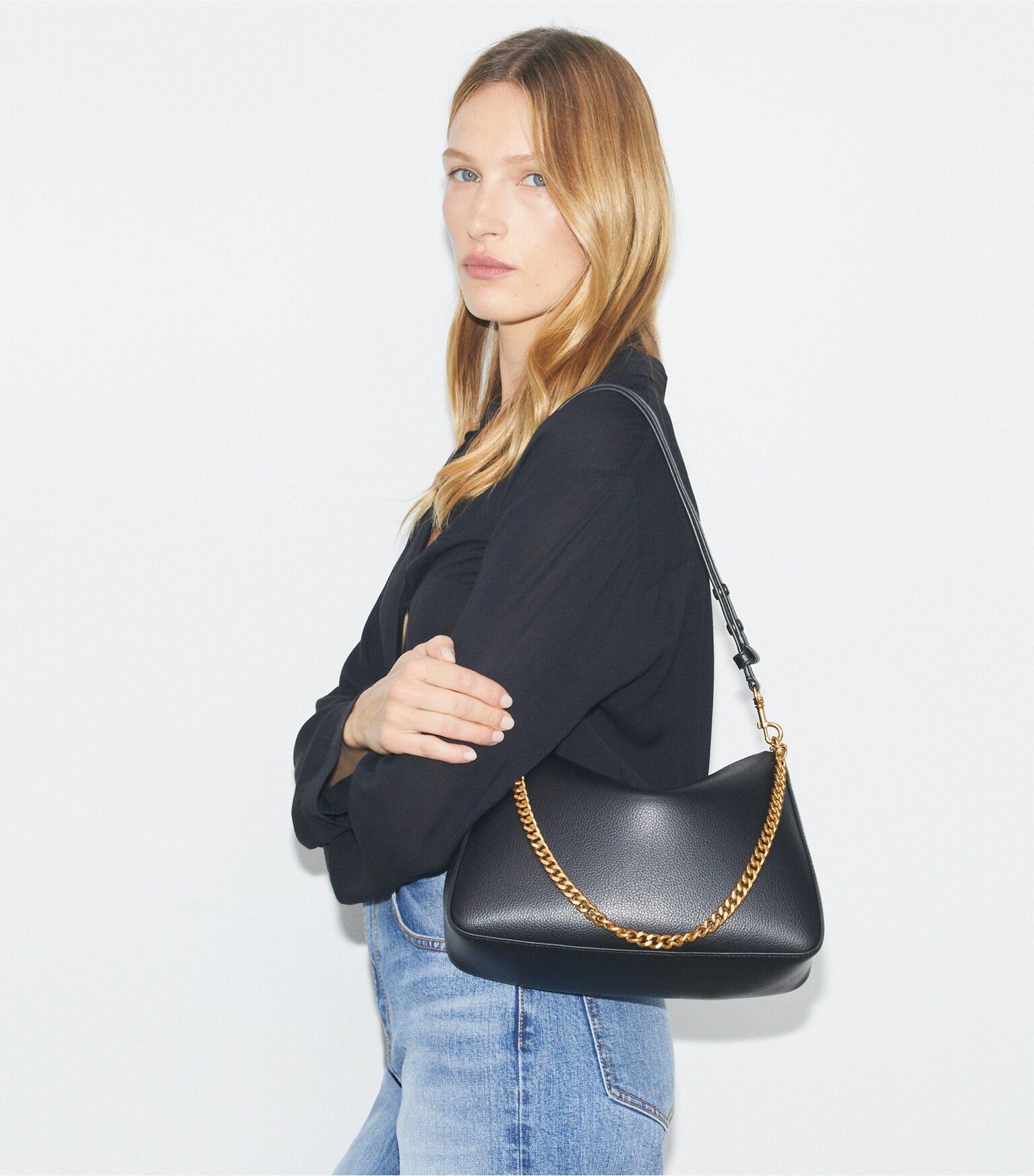 Perry Shoulder Bag