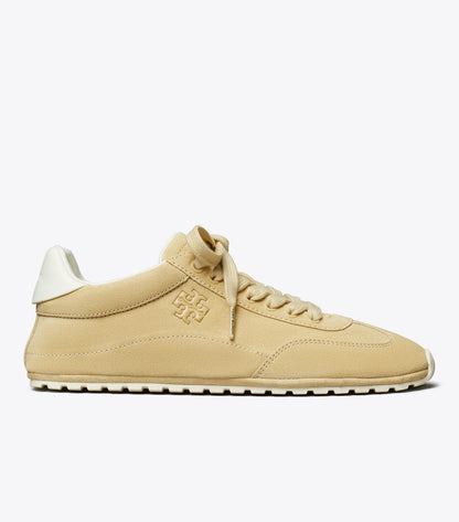 Field Sneaker