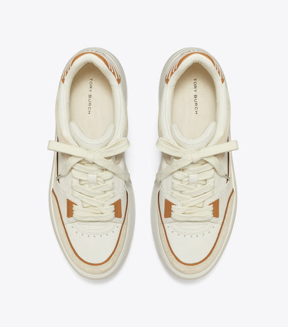 Stage Sneaker