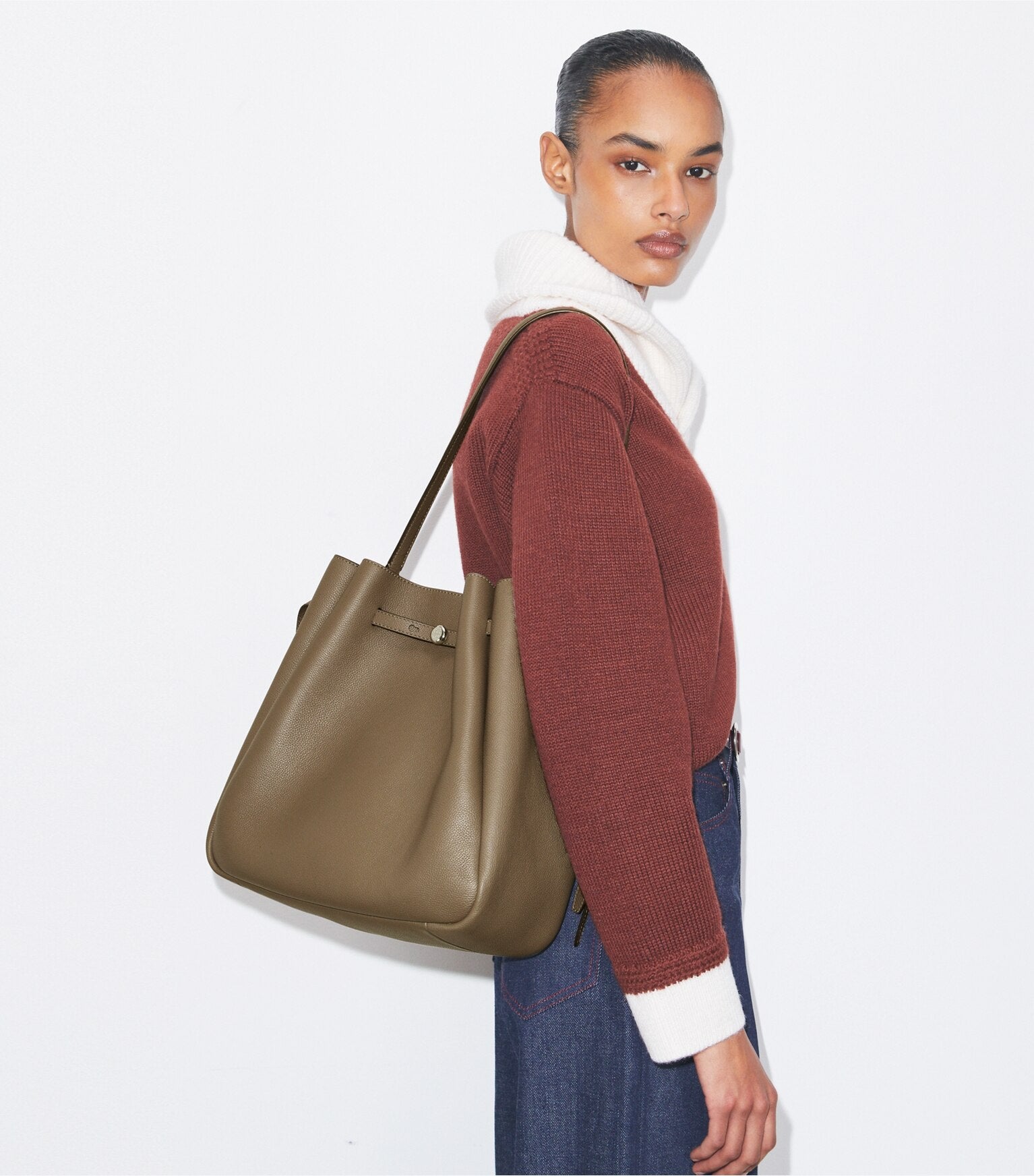 Large Romy Bucket Bag