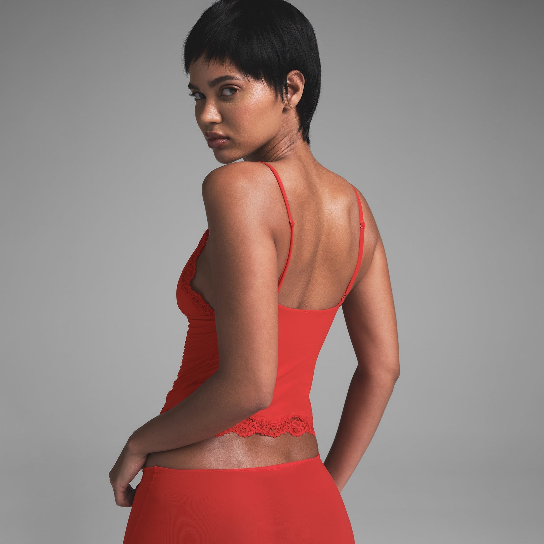 FITS EVERYBODY LACE TRIANGLE CAMI | CAYENNE