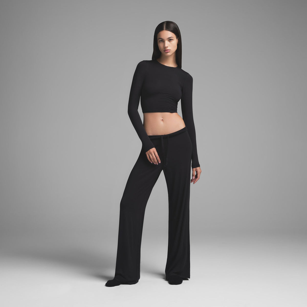 SKIMS SLEEP SUPER CROPPED LONG SLEEVE | ONYX