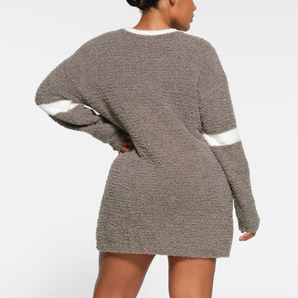 COZY KNIT V NECK MINI DRESS | GREY CHALK MULTI