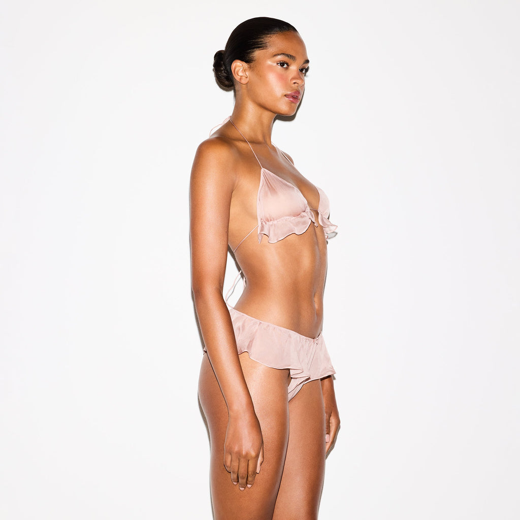 SKIMS ROMANCE HALTER BRALETTE | LIGHT FAWN