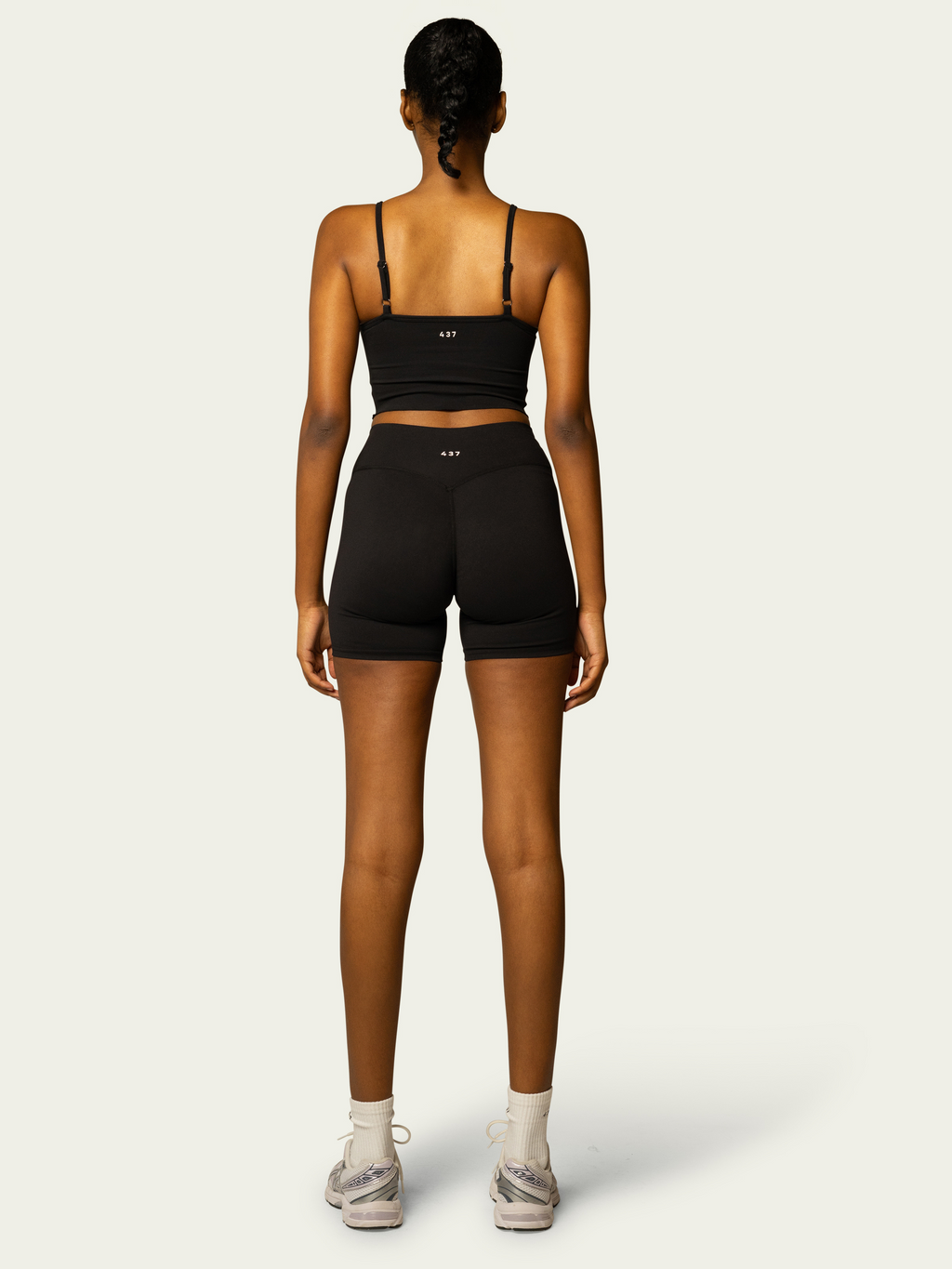 The Essentials Short / Black