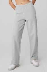 Renown Heavy Weight Sweatpant in gray, featuring oversized fit, drawstring waistband, and zippered pockets for convenience.
