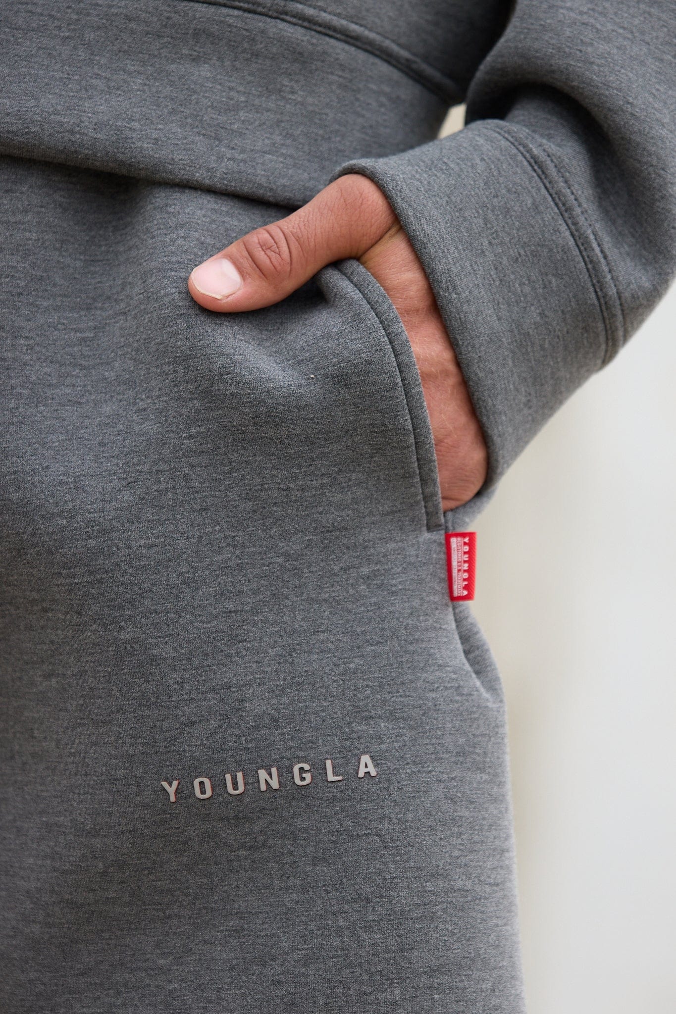 2043 - Scuba Sweats