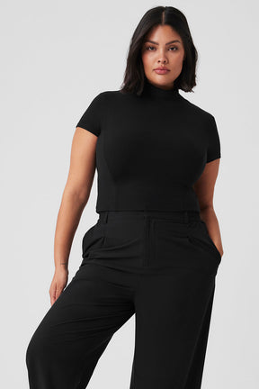 Wellness Rib Mock Neck Polished Short Sleeve