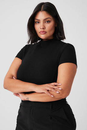 Wellness Rib Mock Neck Polished Short Sleeve