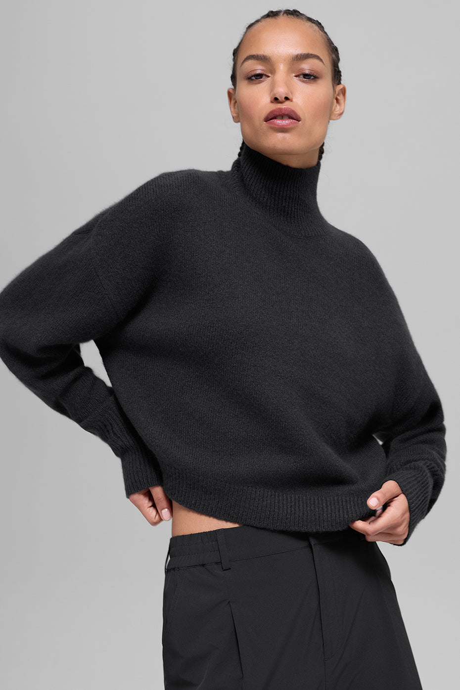 Wool Cashmere Cropped New Class Turtleneck Sweater