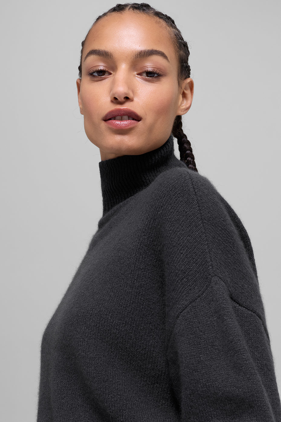 Wool Cashmere Cropped New Class Turtleneck Sweater