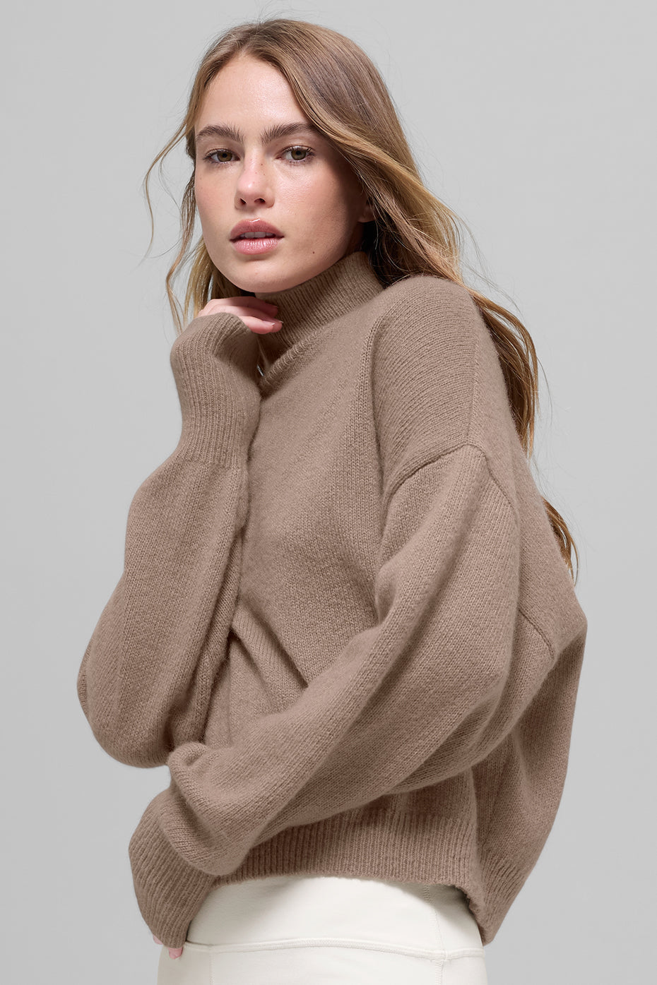 Wool Cashmere Cropped New Class Turtleneck Sweater