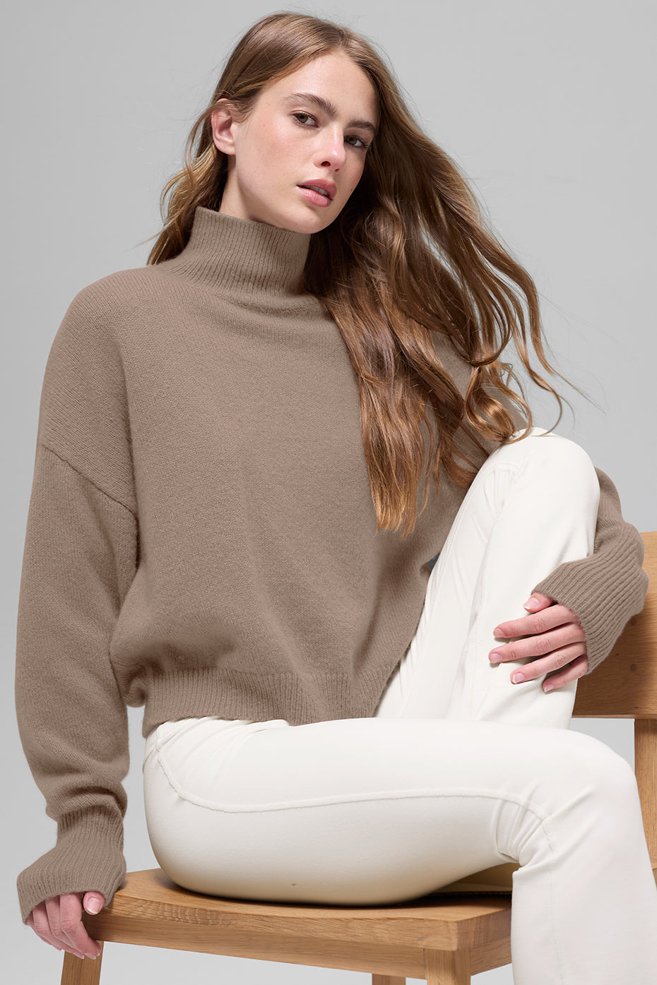 Wool Cashmere Cropped New Class Turtleneck Sweater