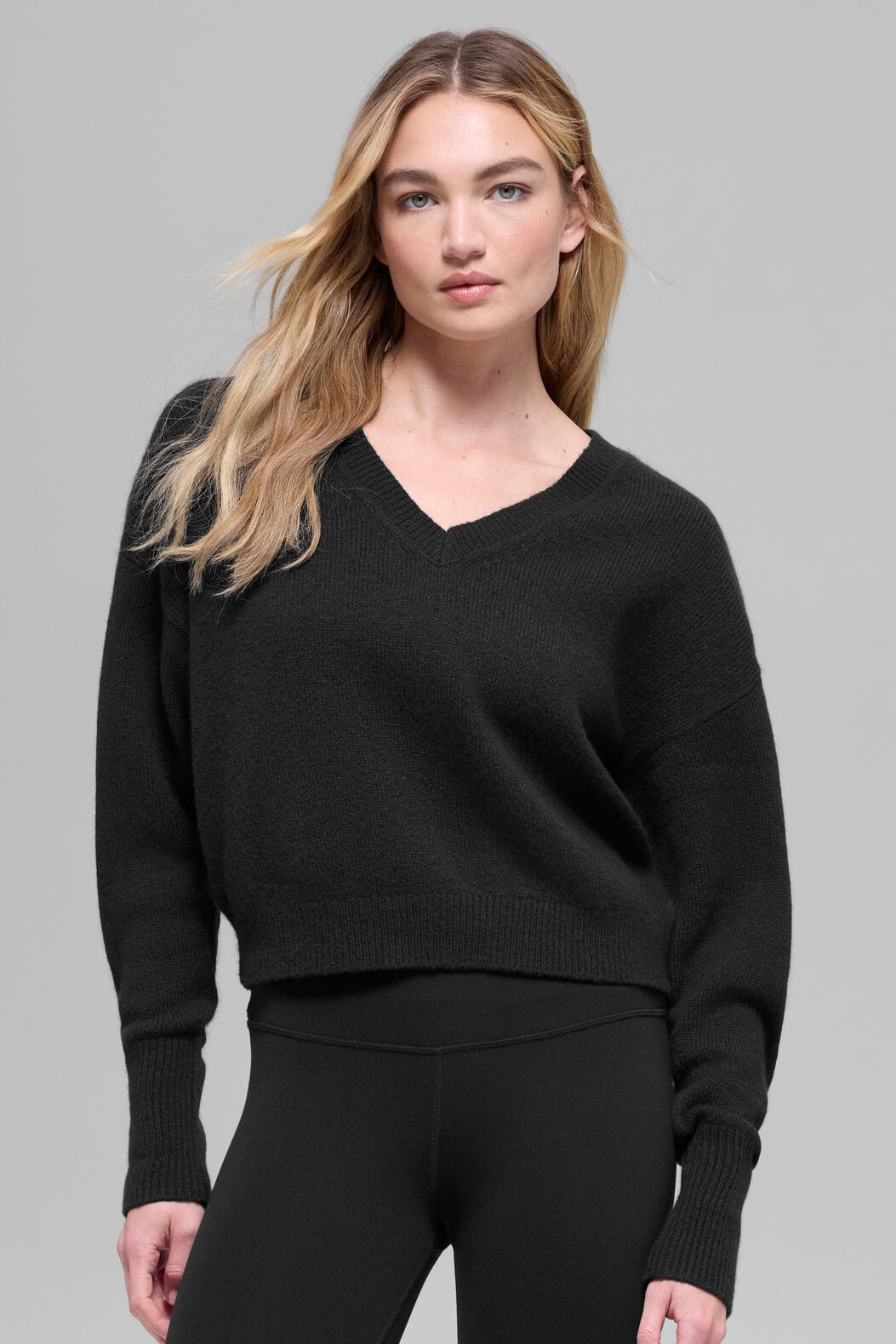 Wool Cashmere Cropped New Class V-Neck Sweater