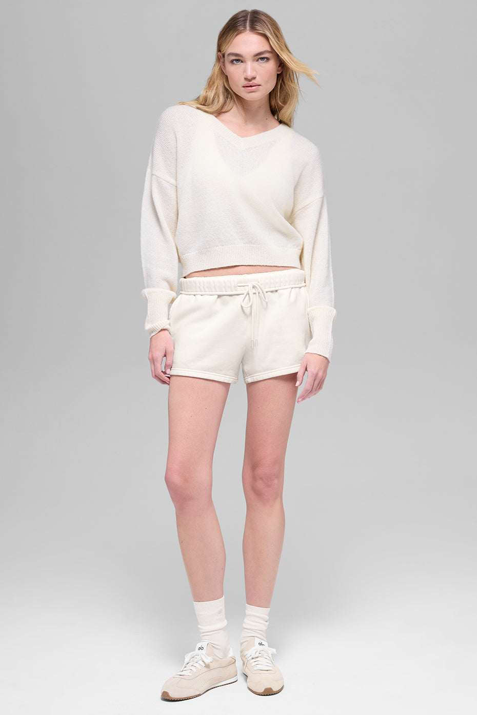 Wool Cashmere Cropped New Class V-Neck Sweater