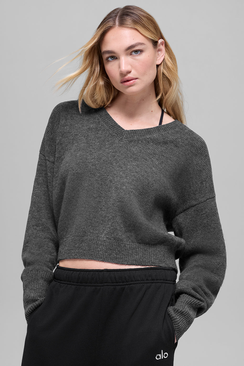 Wool Cashmere Cropped New Class V-Neck Sweater