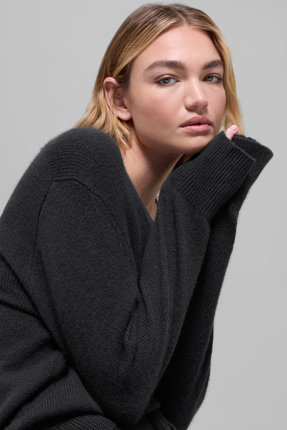 Wool Cashmere New Class Oversized V-Neck Sweater