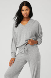 Cashmere Jet Set V-Neck Pullover