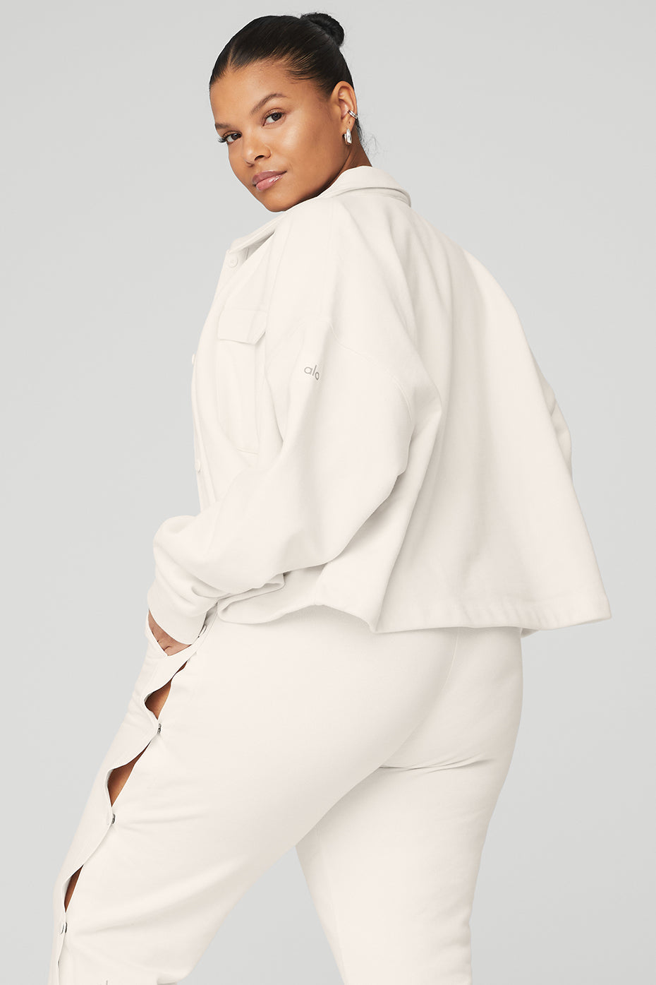Renown Cropped Button-Up Pullover